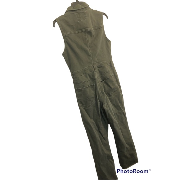 Forever 21 Green Utility Jumpsuit - Picture 3 of 3